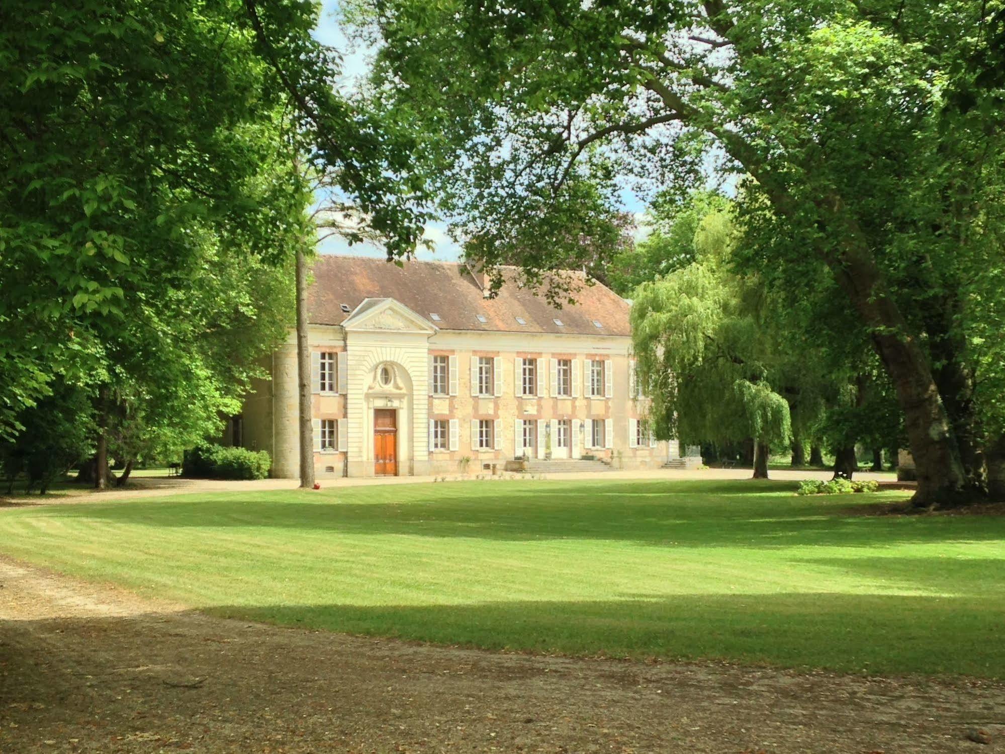 Domaine De Vauluisant Villa Courgenay Exterior foto